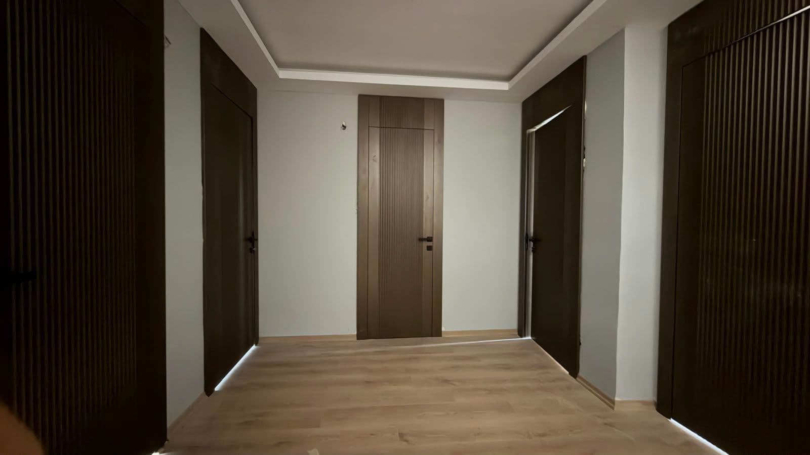 Mersin Davultepe'de Denize Sıfır 7+1 Triplex Villa 26