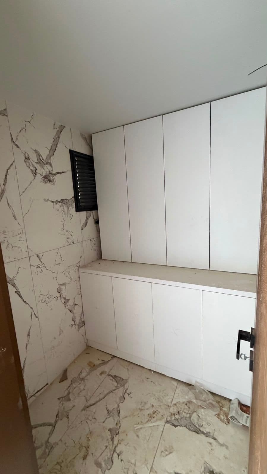 Mersin Davultepe'de Denize Sıfır 7+1 Triplex Villa 32