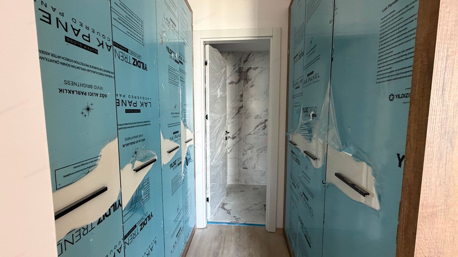 MERSİN TECE’DE DENİZE SADECE 100 METRE – 2+1 SATILIK HAVUZLU DAİRE 14