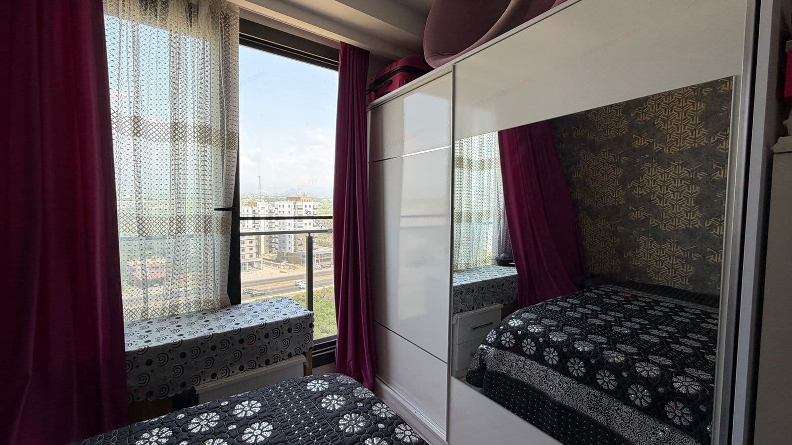 MERSİN, ARPAÇBAHŞİŞ MAHALLESİNDE 1+1 SATILIK HAVUZLU DAİRE 5