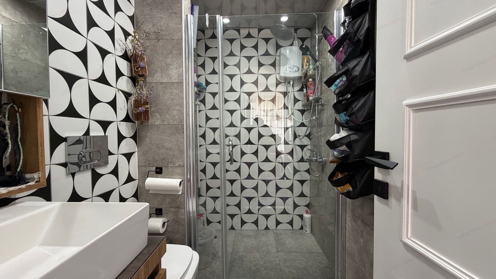 MERSİN, ARPAÇBAHŞİŞ MAHALLESİNDE 1+1 SATILIK HAVUZLU DAİRE 20