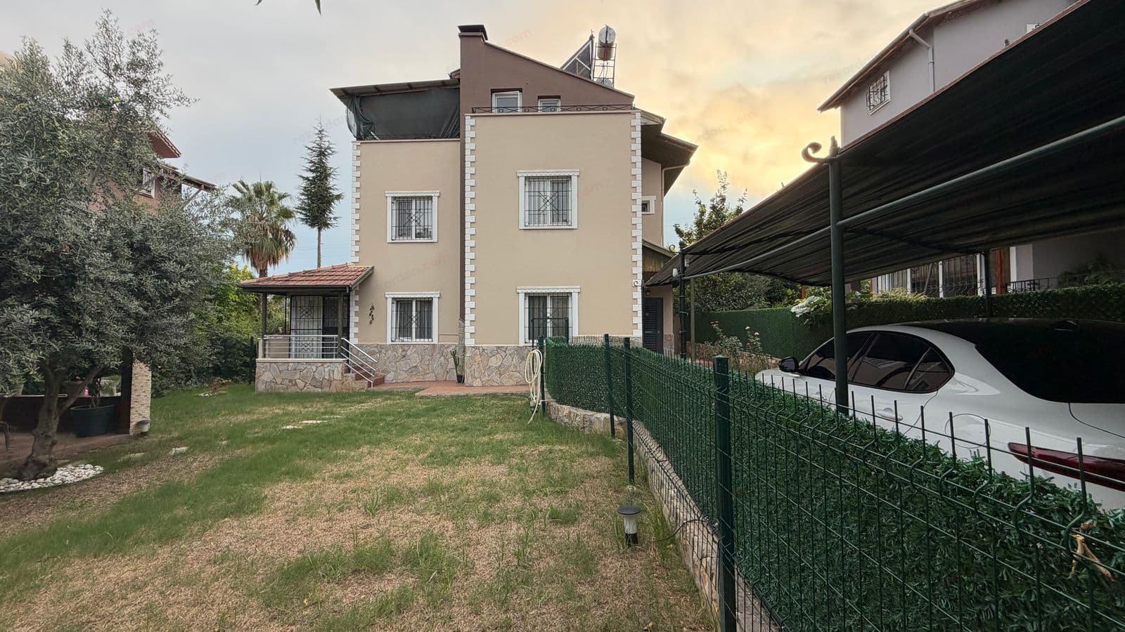 Mersin Buluklu'da Yüksek Potansiyelli 5+1 Triplex Villa 25