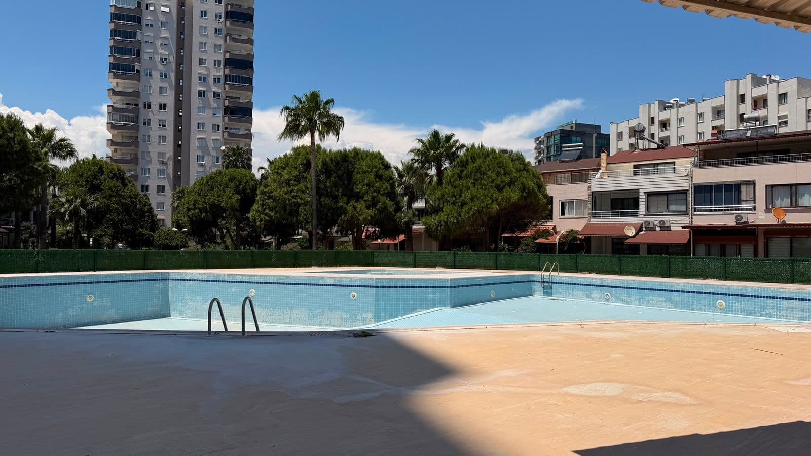 Mersin Davultepe'de Denize Sıfır 7+1 Triplex Villa 2