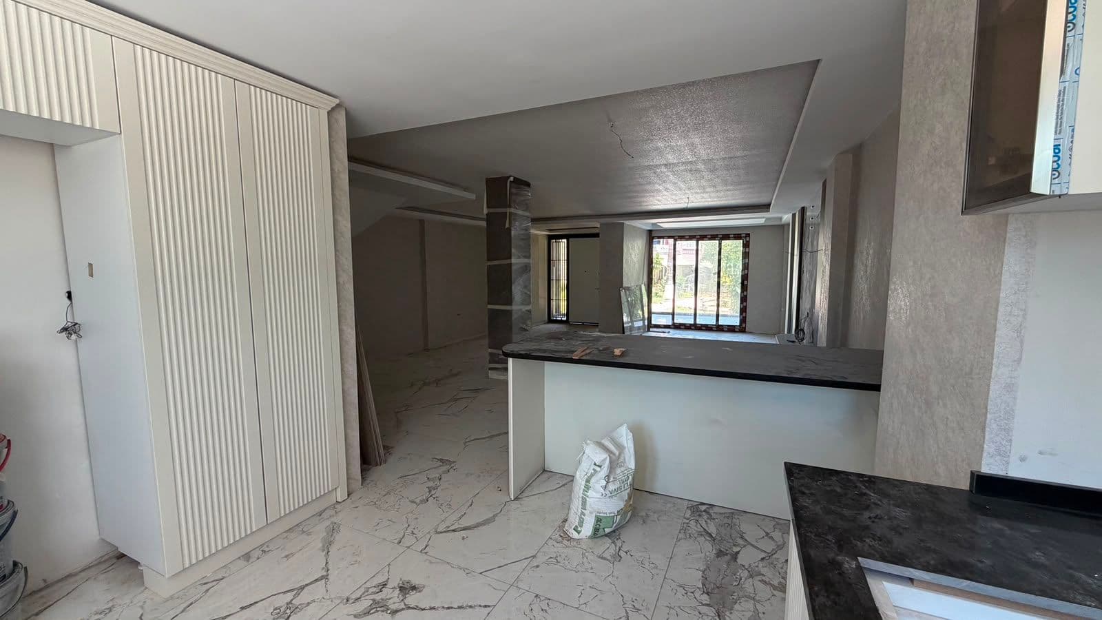 Mersin Davultepe'de Denize Sıfır 7+1 Triplex Villa 21