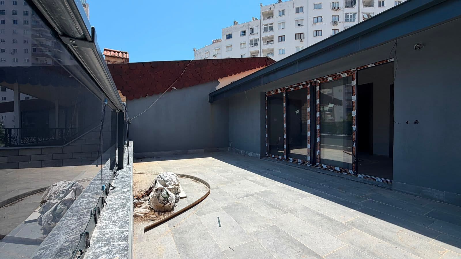 Mersin Davultepe'de Denize Sıfır 7+1 Triplex Villa 47